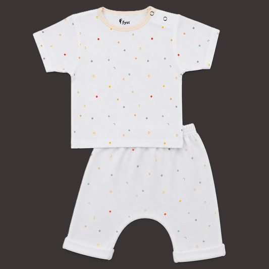 Fyst Unisex Baby Off-White Multi-Star Print T-Shirt and Diaper Pant Co-ord Set